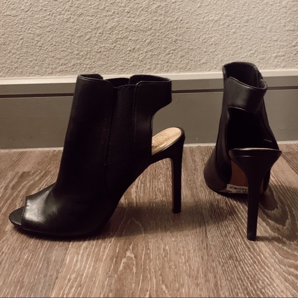Vince Camuto black heels 🖤 - Picture 4 of 6